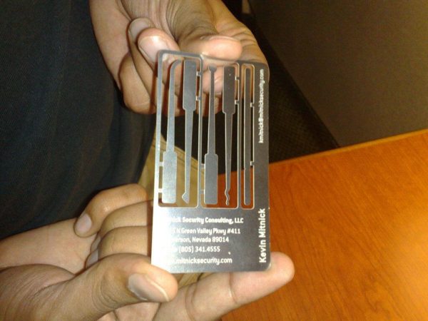 Kevin Mitnick's lock-picking business card